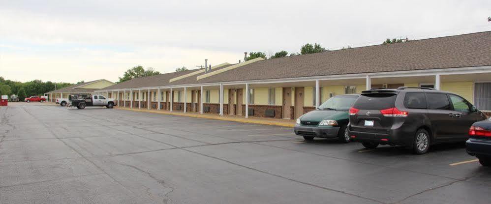 Regency Inn Pittsburg Bagian luar foto